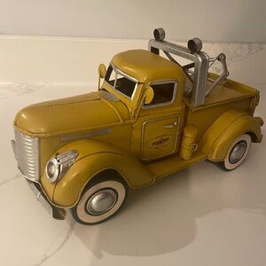 Decorative 1926  Pennzoil  Metal Tow Truck